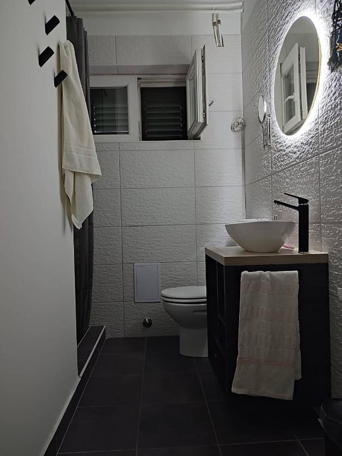 Countryside Family Retreat Apartment Sibenik Bagian luar foto