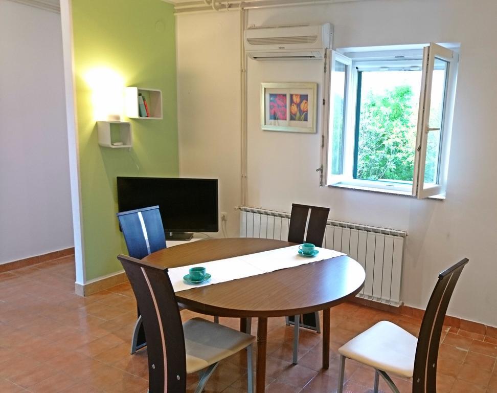 Countryside Family Retreat Apartment Sibenik Bagian luar foto